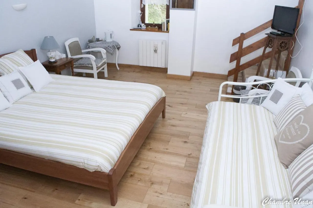 Bed and Breakfast Ty Daou Gwez Irodouer Nocleg ze śniadaniem