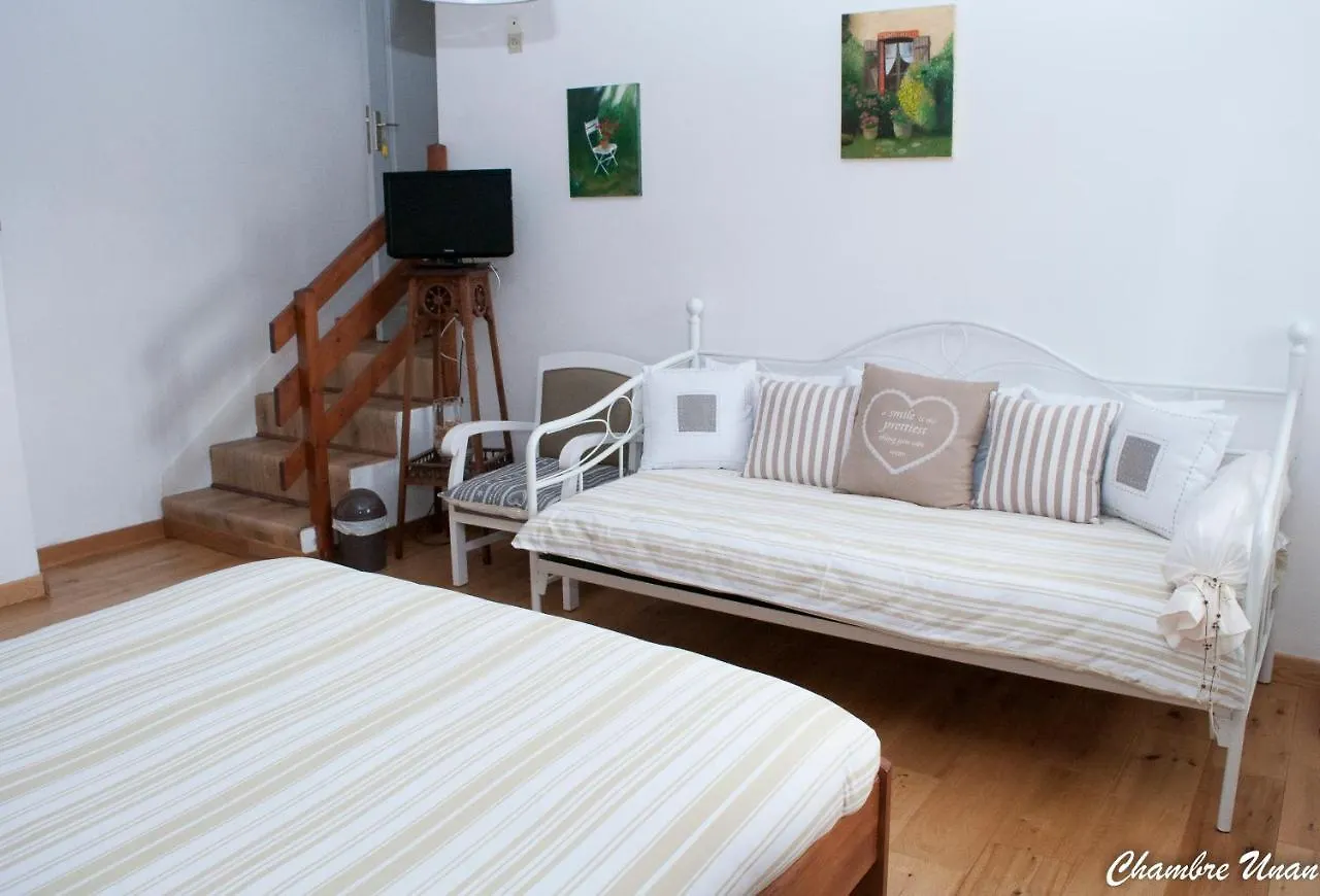 Ty Daou Gwez Bed & Breakfast Irodouer France